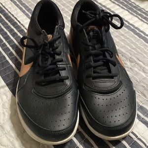 Nike 9.5 Court Lite Black Sneakers